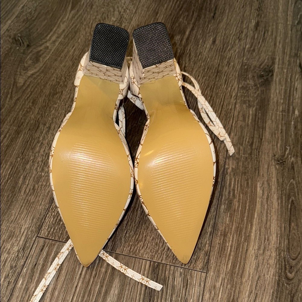 3in White and Gold Block Heel - Picture 6 of 6